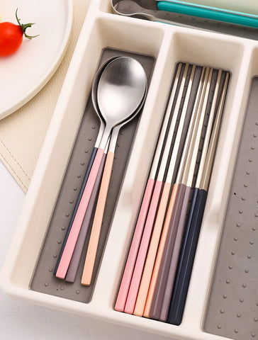 8Pcs Tableware Set Stainelss Steel Cutlery Set Korean Spoons Chopsticks Dinner Set Kitchenware Dinnerware Set Spoon Cutlery Set